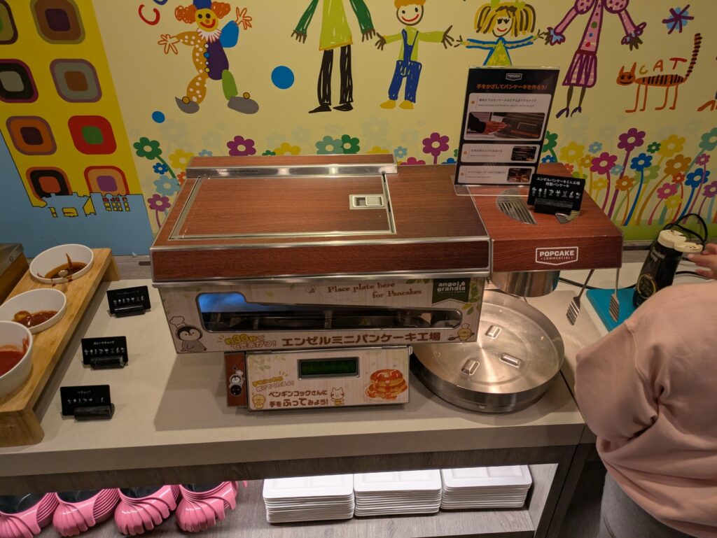自動でパンケーキが焼けるエンゼルミニパンケーキ工場