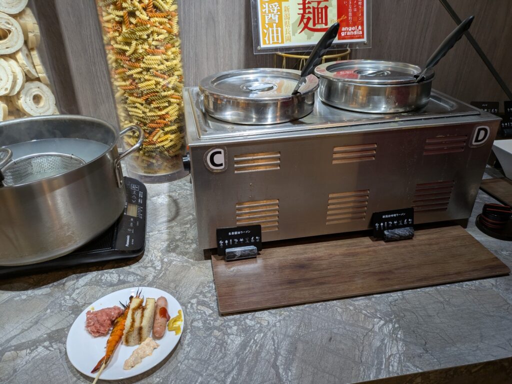 新潟生姜醤油ラーメンと白味噌ラーメン