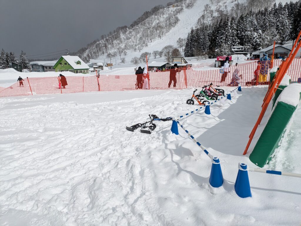雪上ストライダー