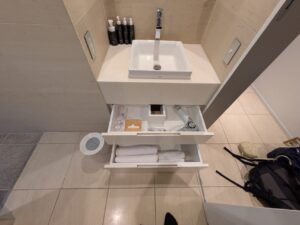 ドライヤー、タオル