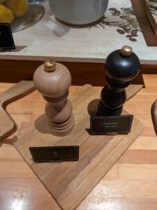 塩、ブラックペッパー