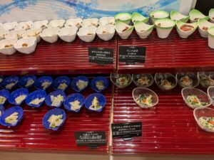 きのこのポン酢和え、たこ小倉煮、大根とツナのさっぱりレモン和え、ほうれん草明太マヨ和え