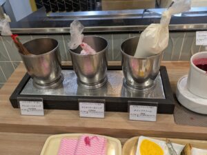 チョコレートホイップ、ストロベリーホイップ、ホイップクリーム