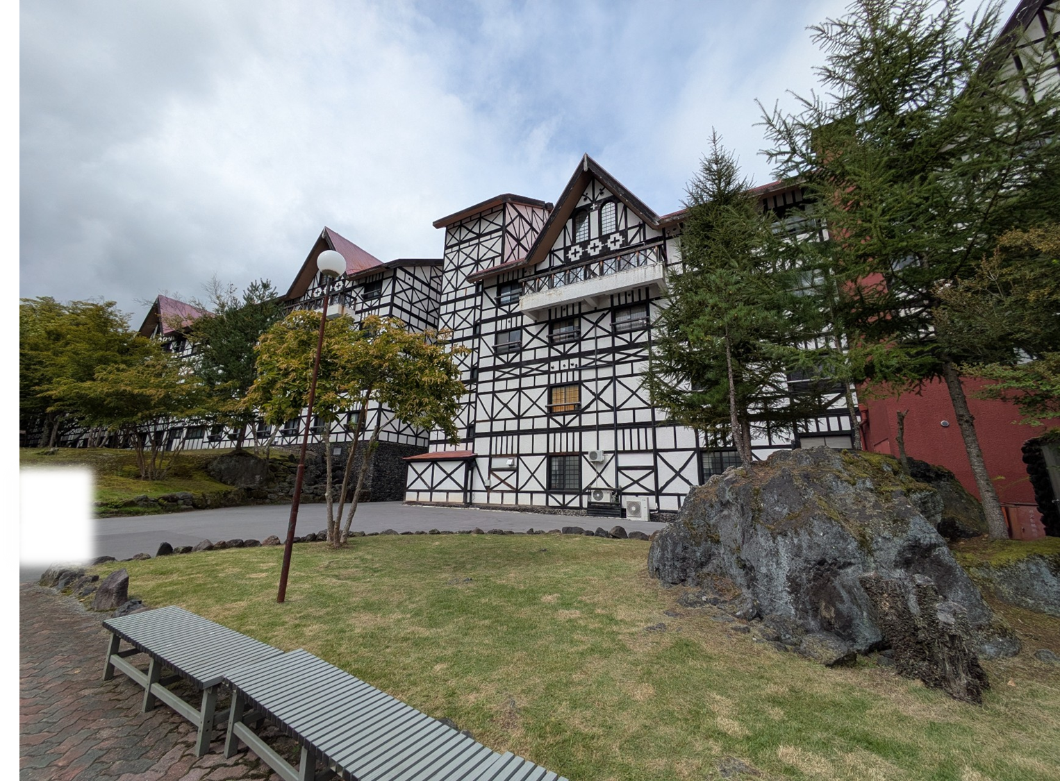 ホテルグリーンプラザ軽井沢のお城のような外観